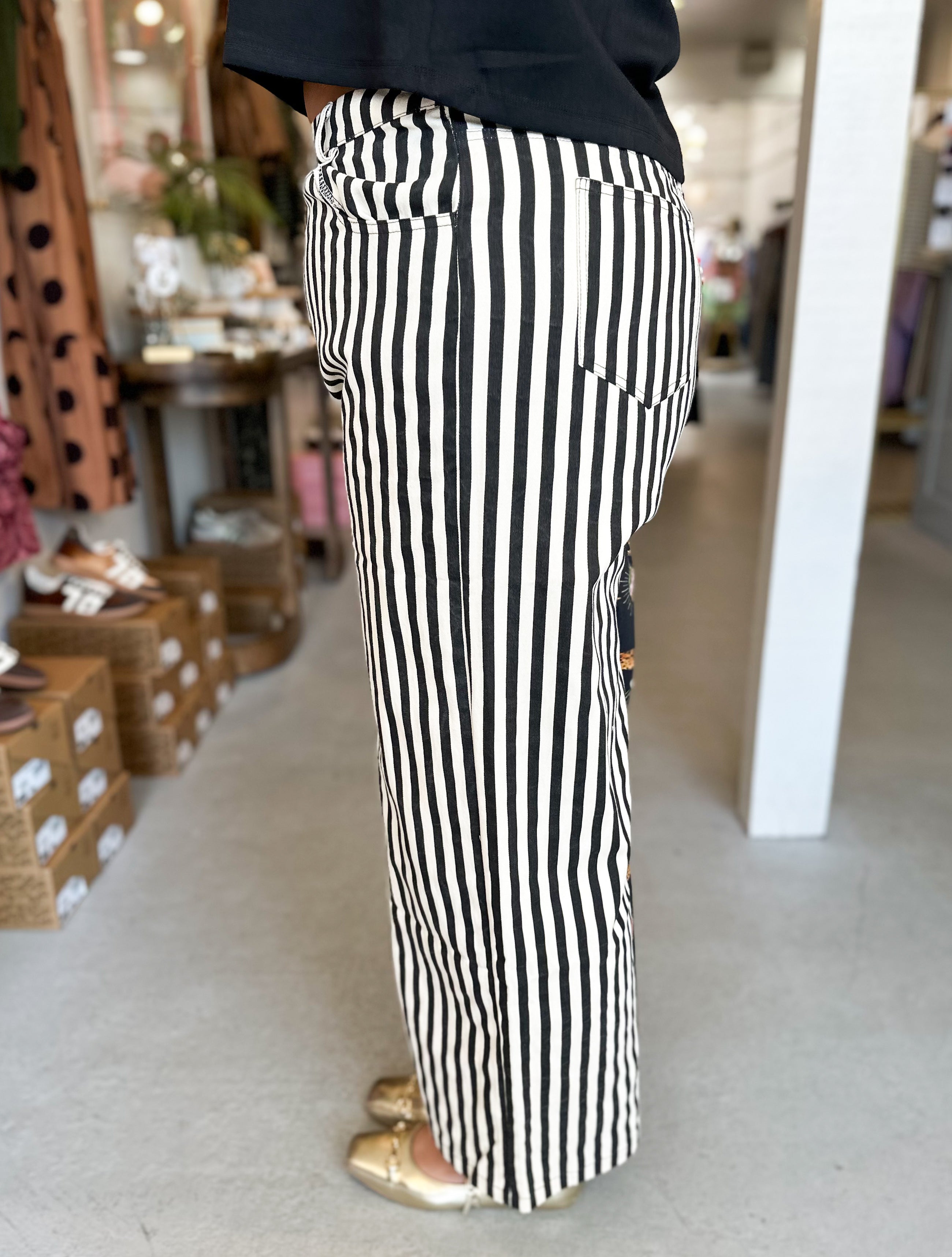 Plus Size Mixed Graphic Wide Leg Pants