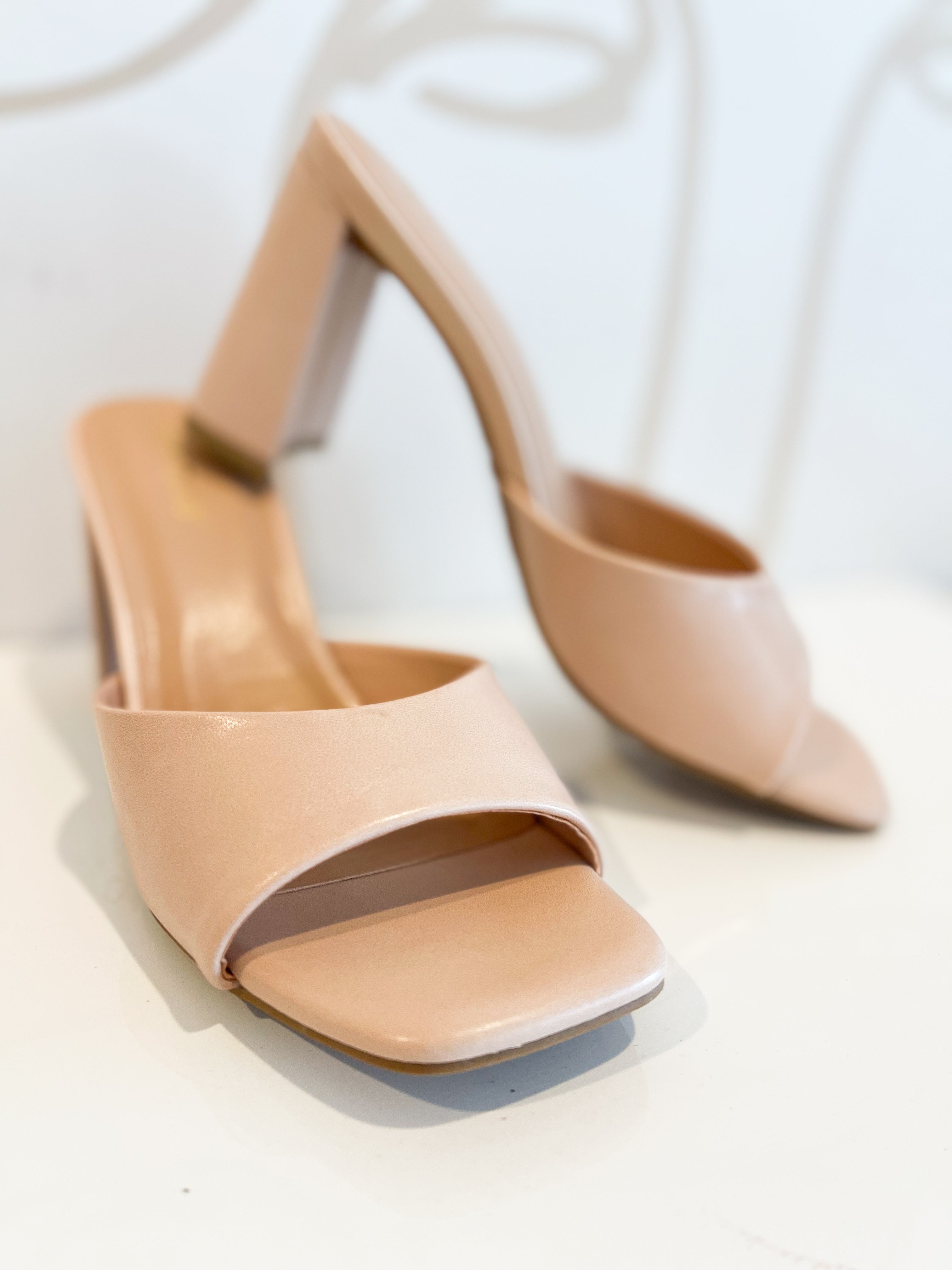 Everlasting Nude Heel