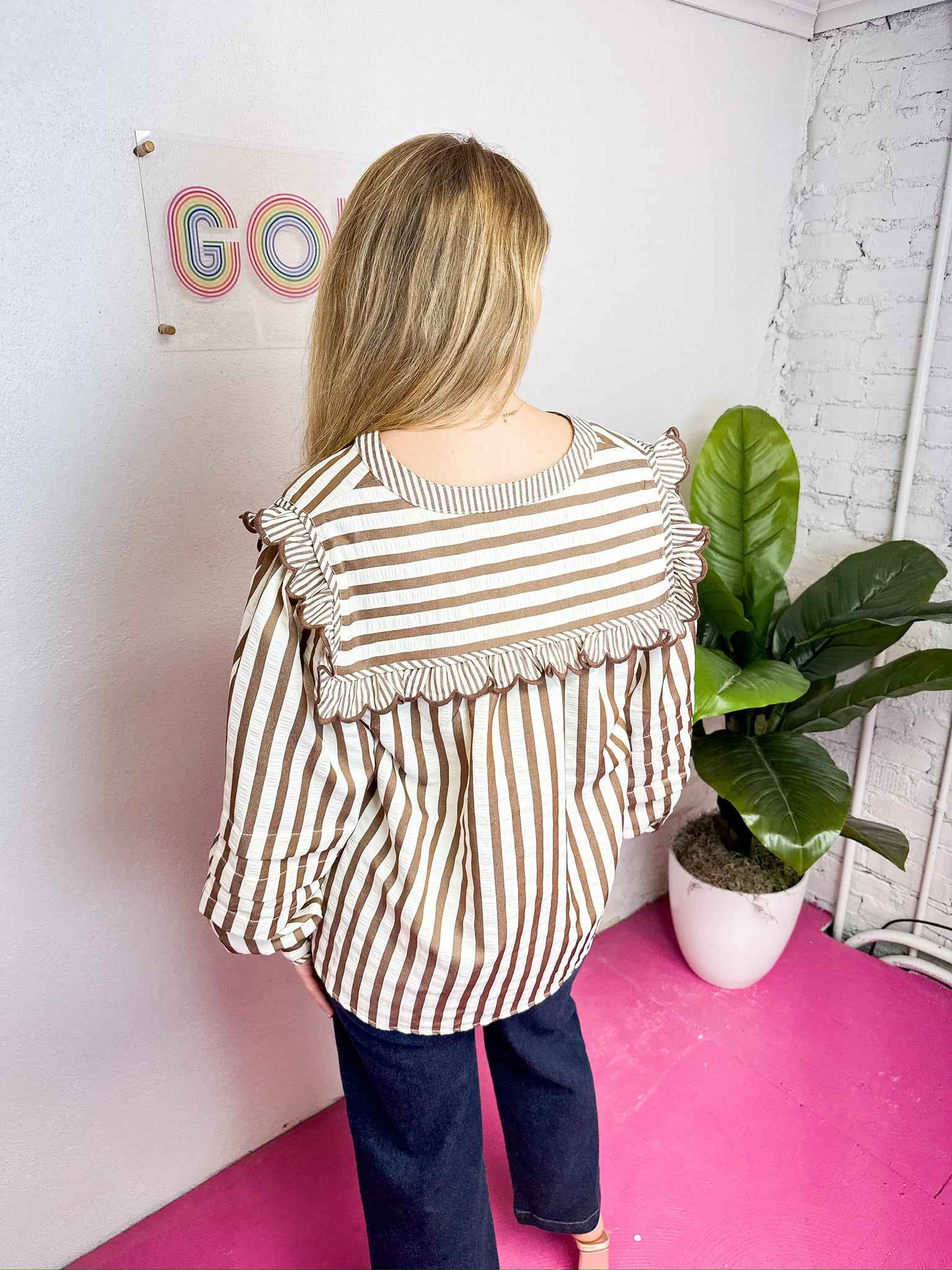 Scallop Detail Stripe Blouse