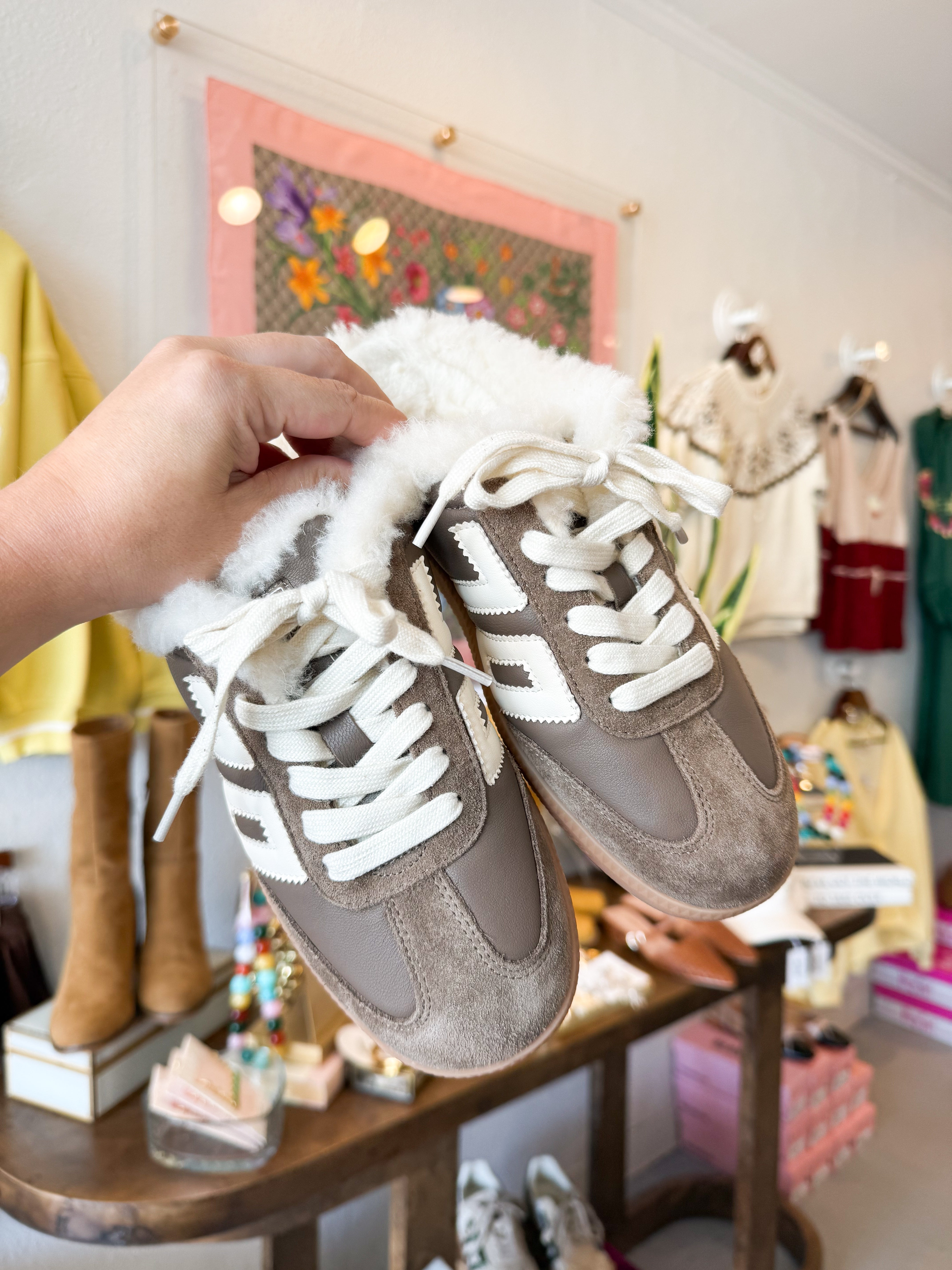 Back70 Easter Tobacco White Sneaker