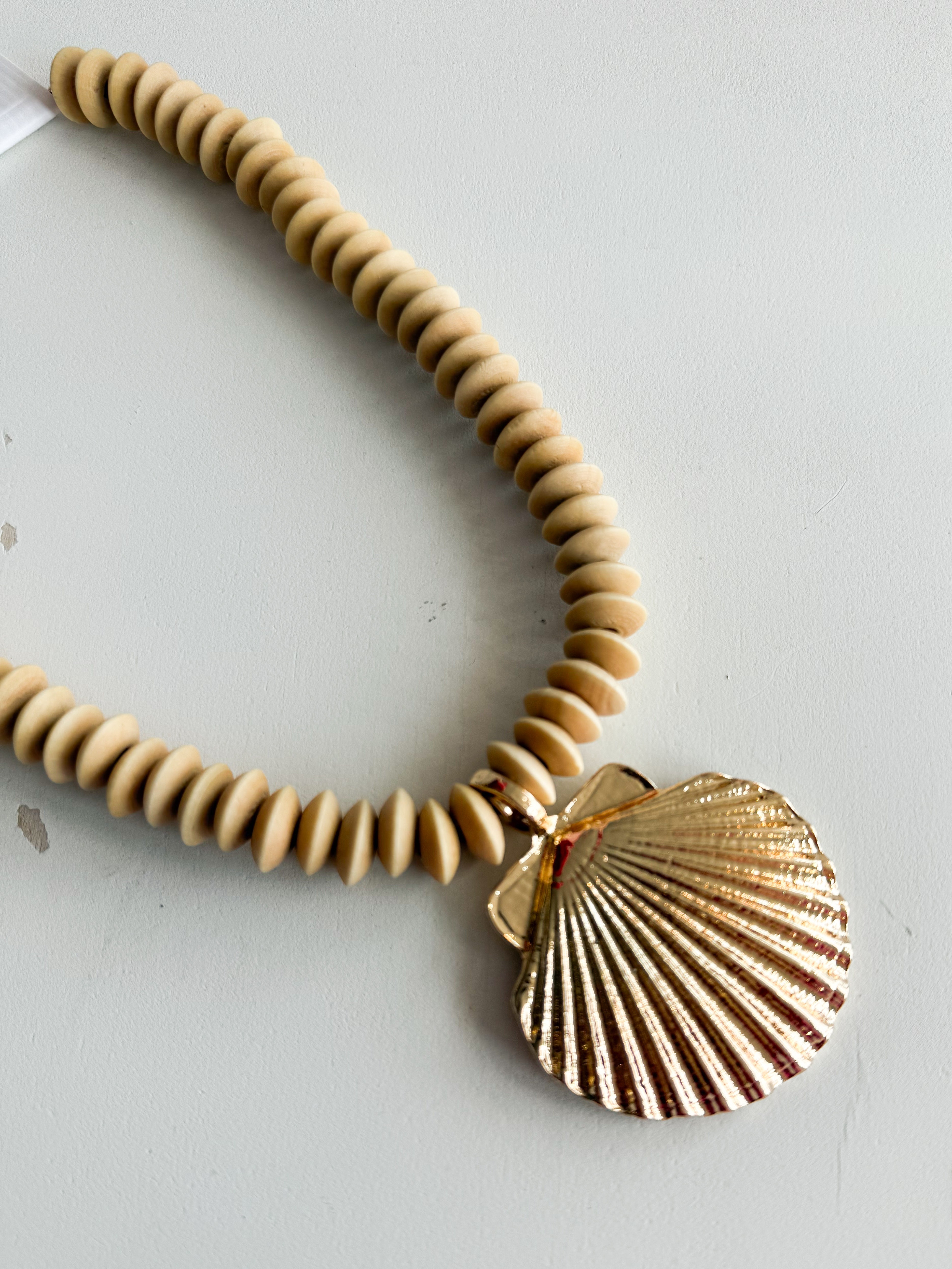 Wooden Beaded Shell Necklace