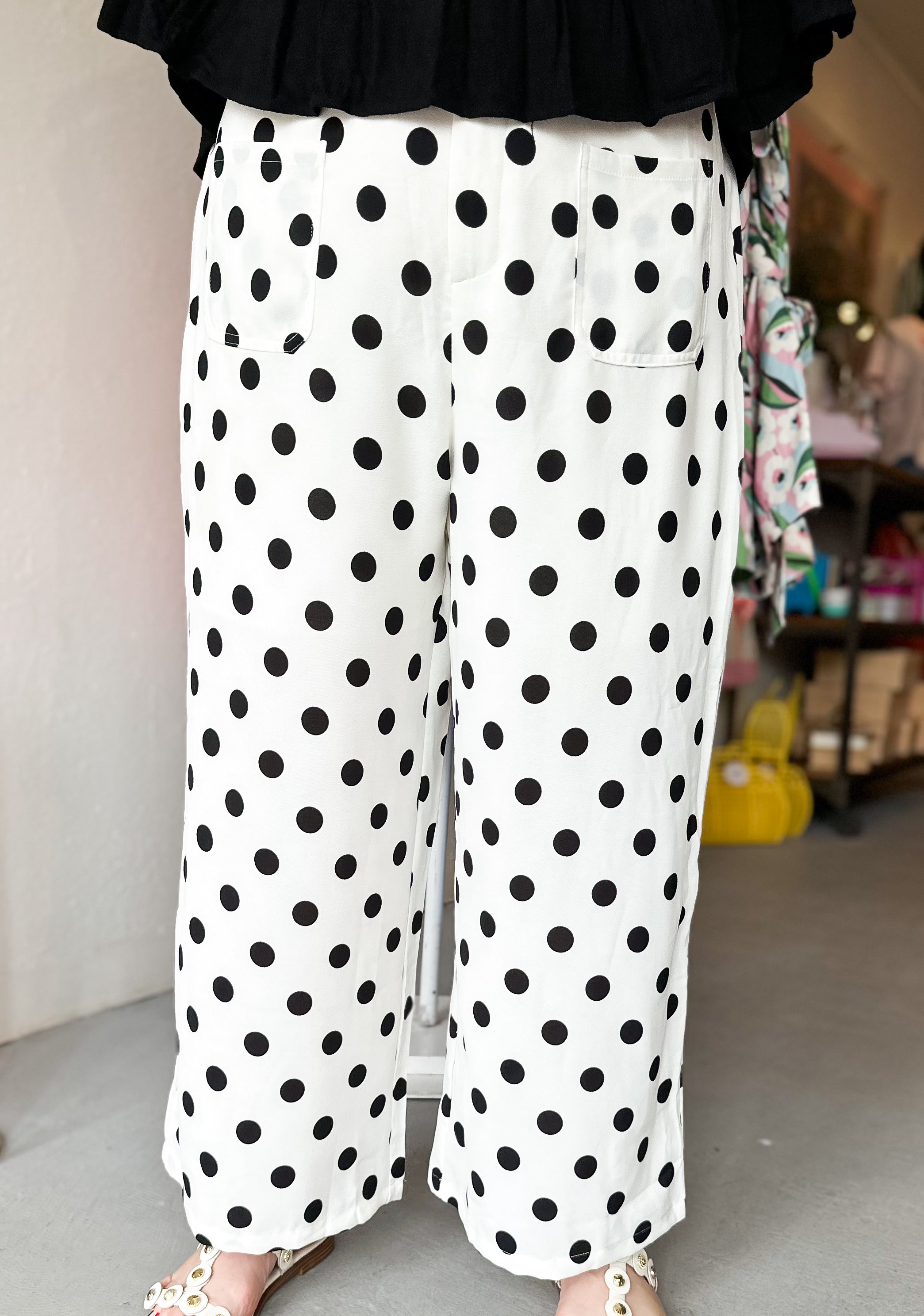 Plus Size Spotted in Soho Pant
