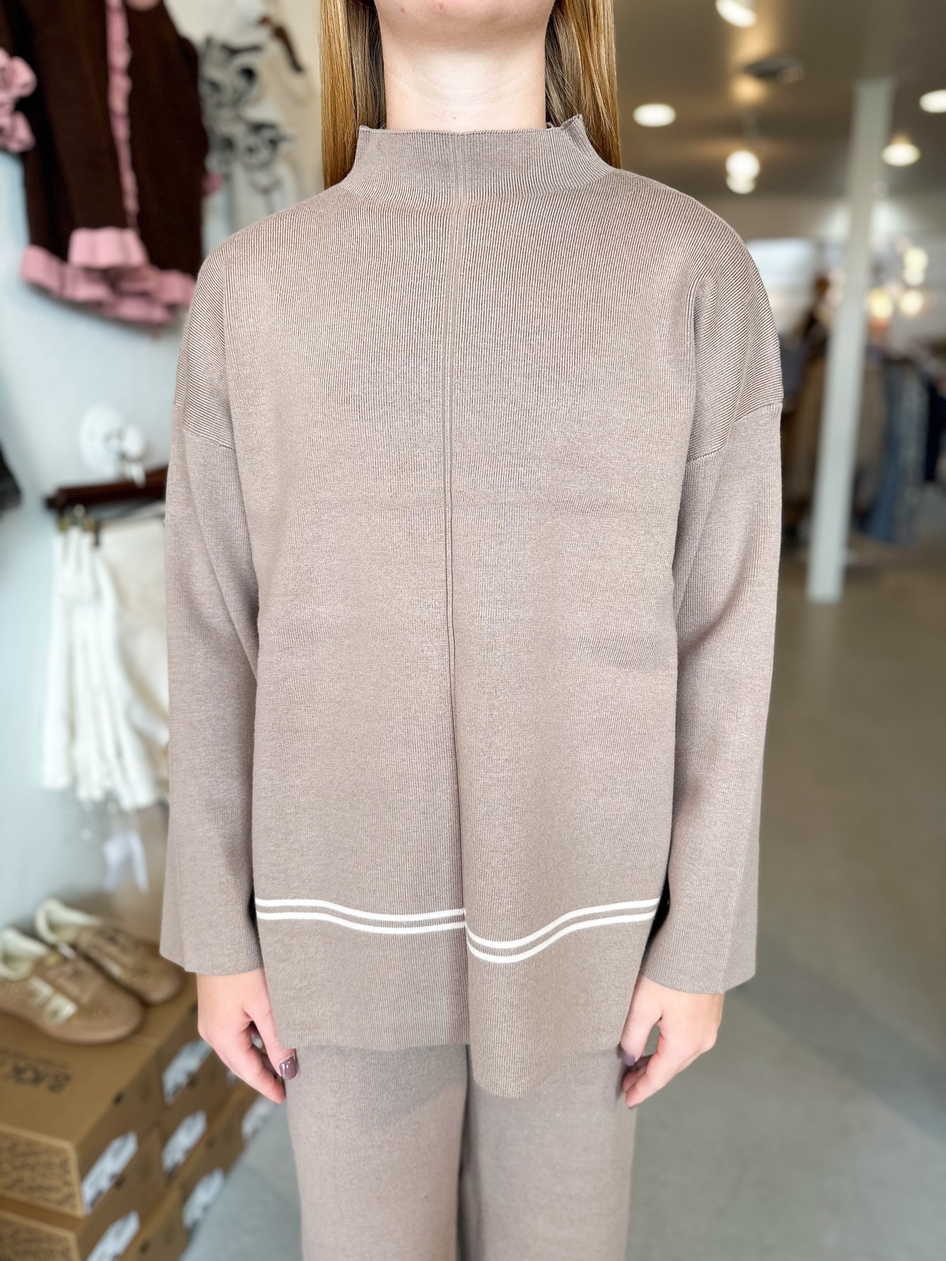 Tonal Lines Pullover