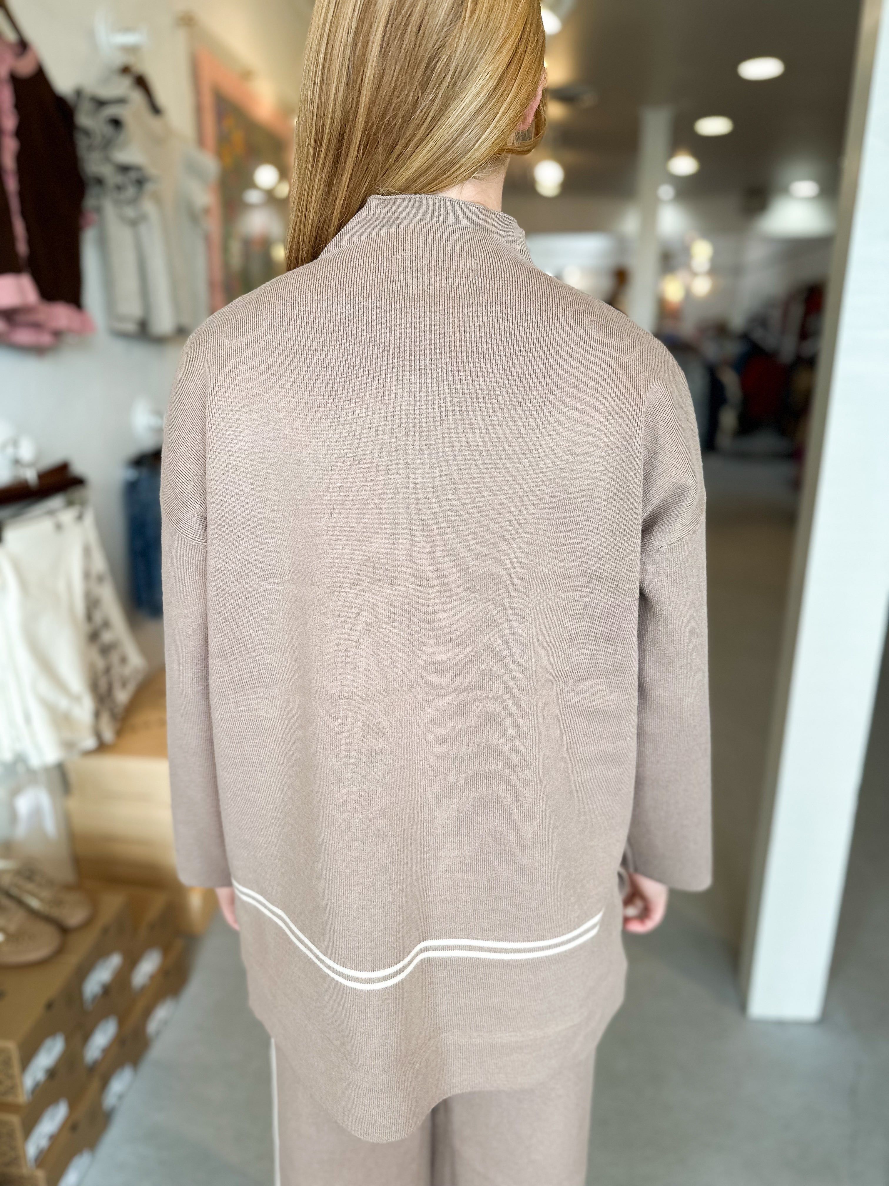 Tonal Lines Pullover