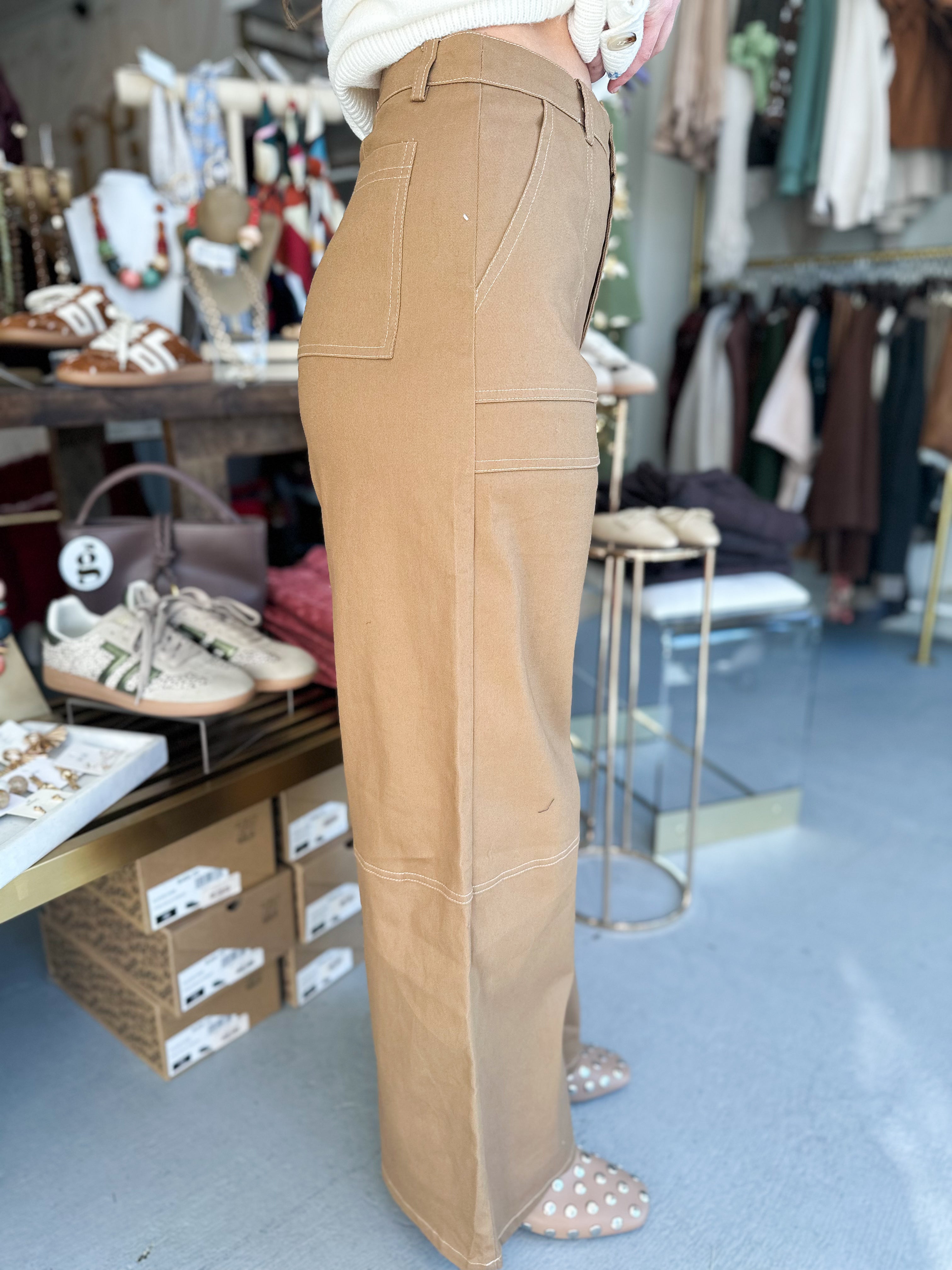 Modern Contrast Pants
