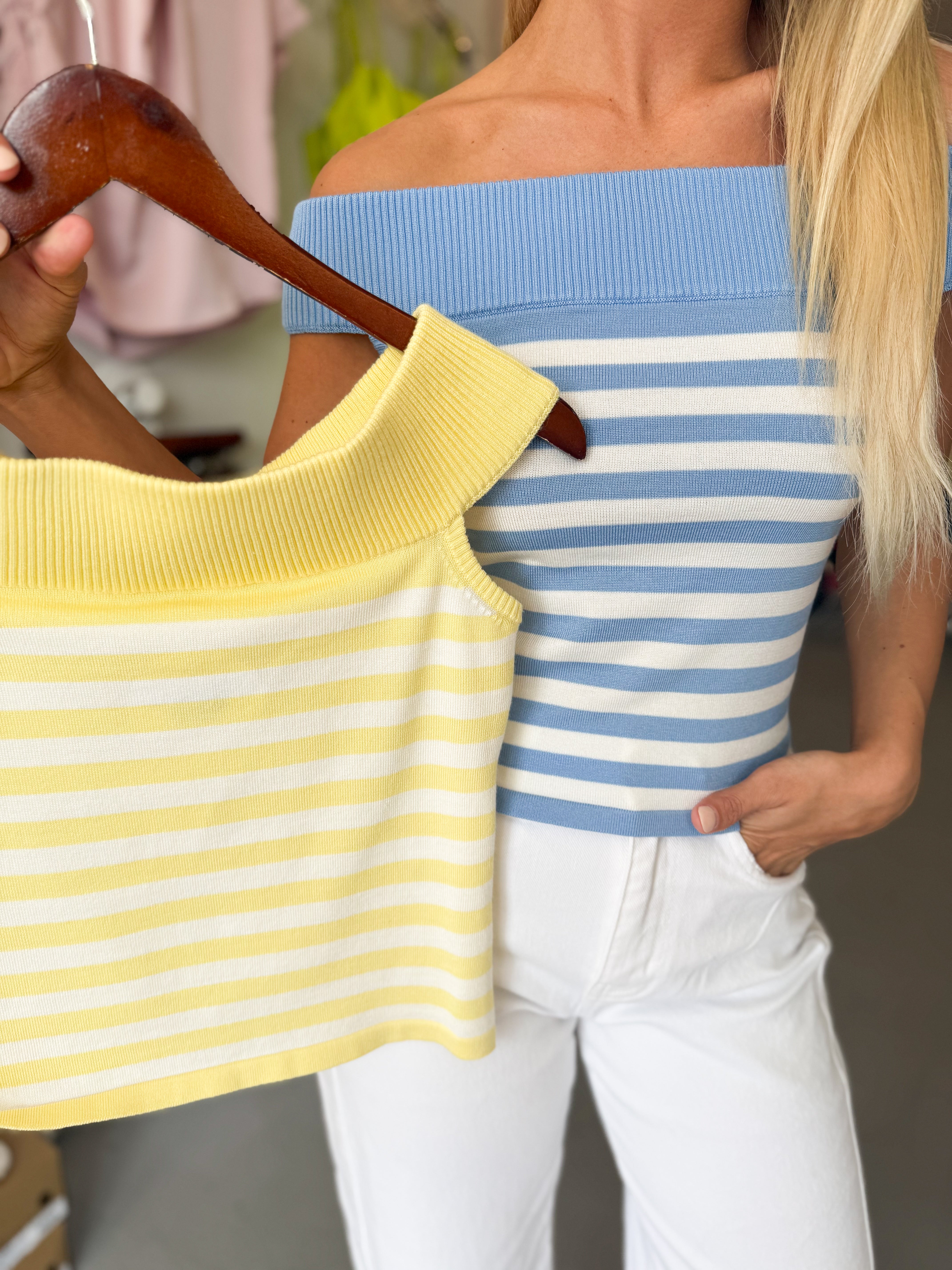 Simple Statement Top