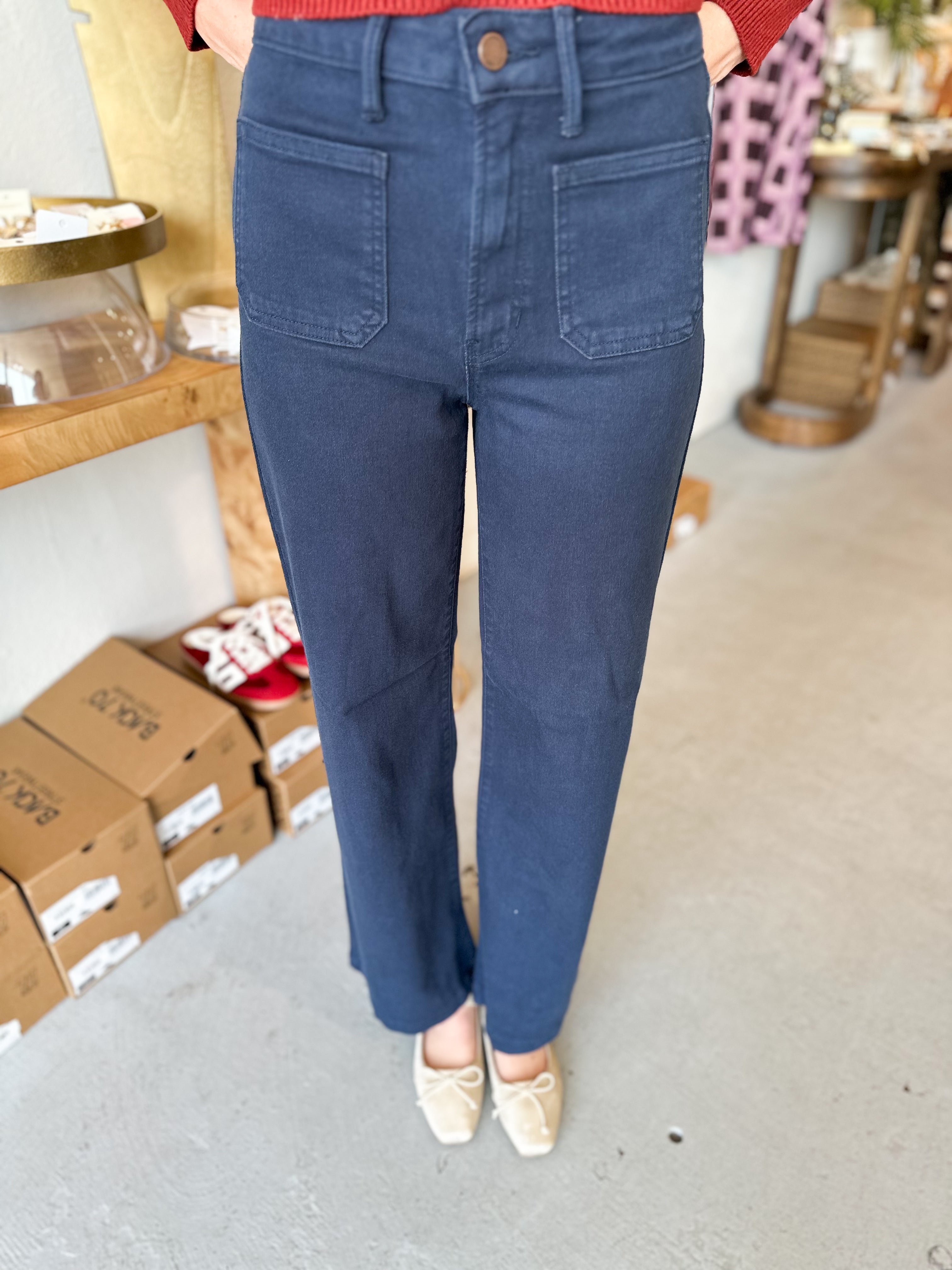 Mini Patch Pocket Wide Leg Pant