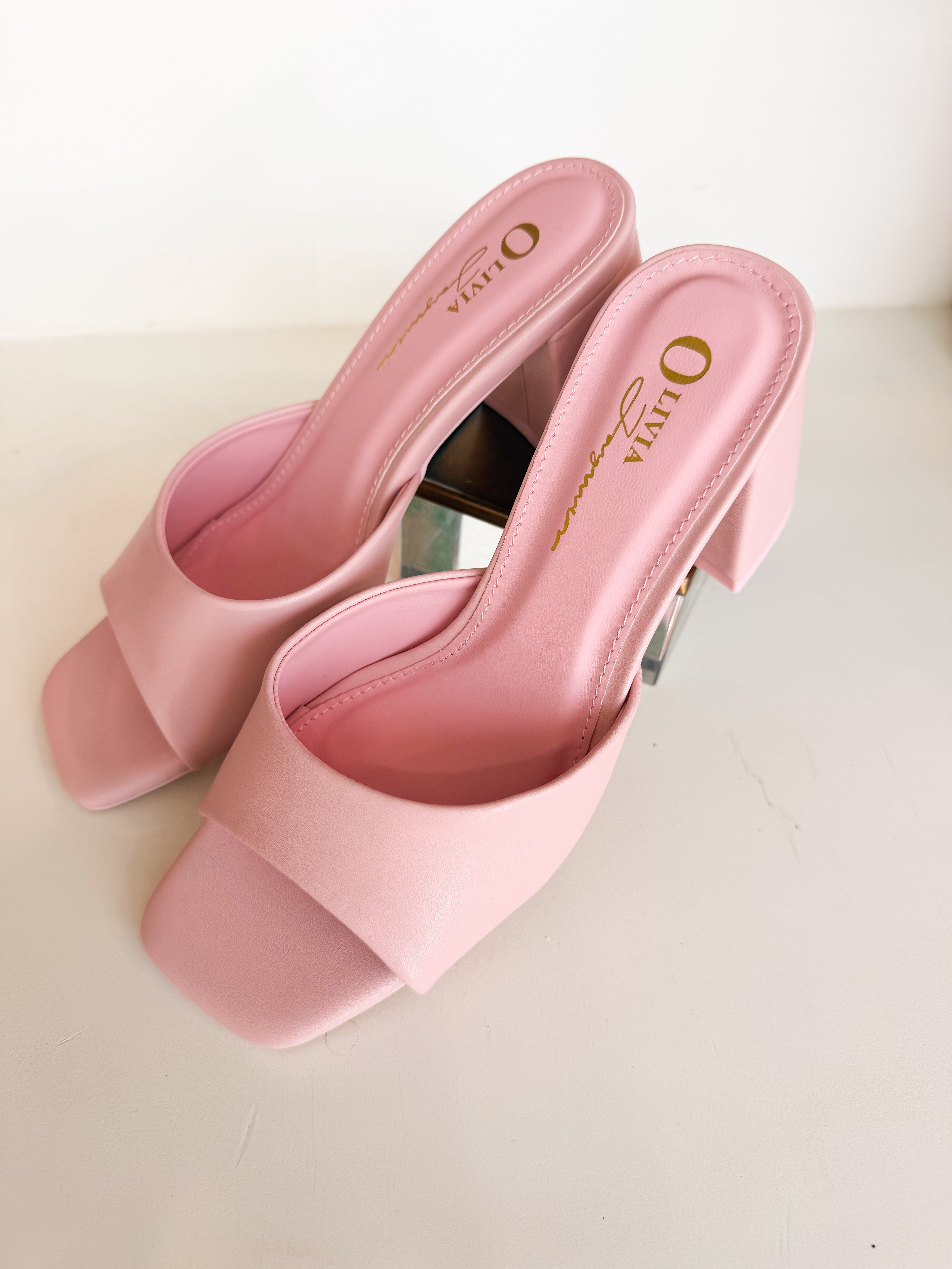 The Eleanor Heel