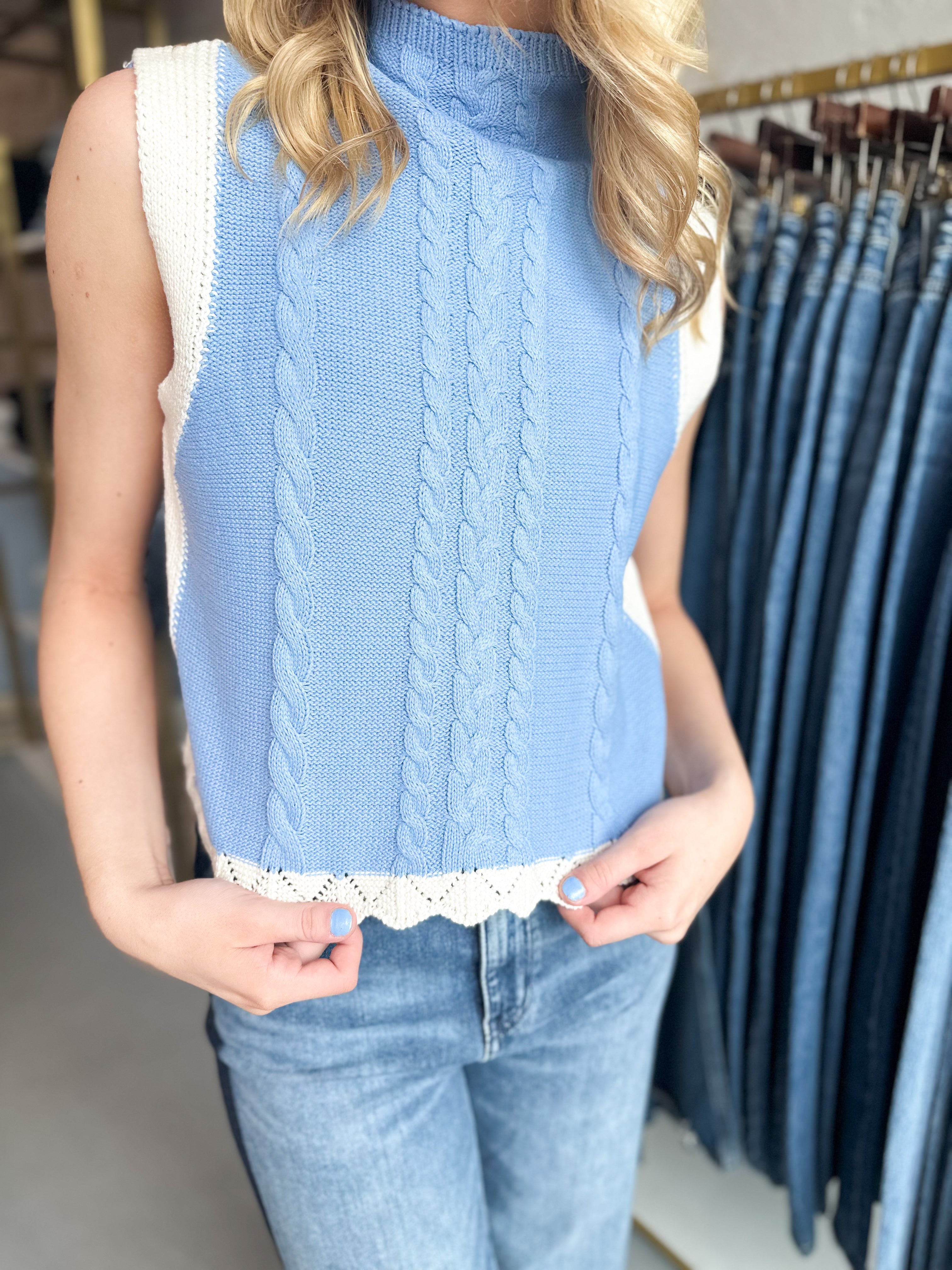 Cable Trim Knit Vest