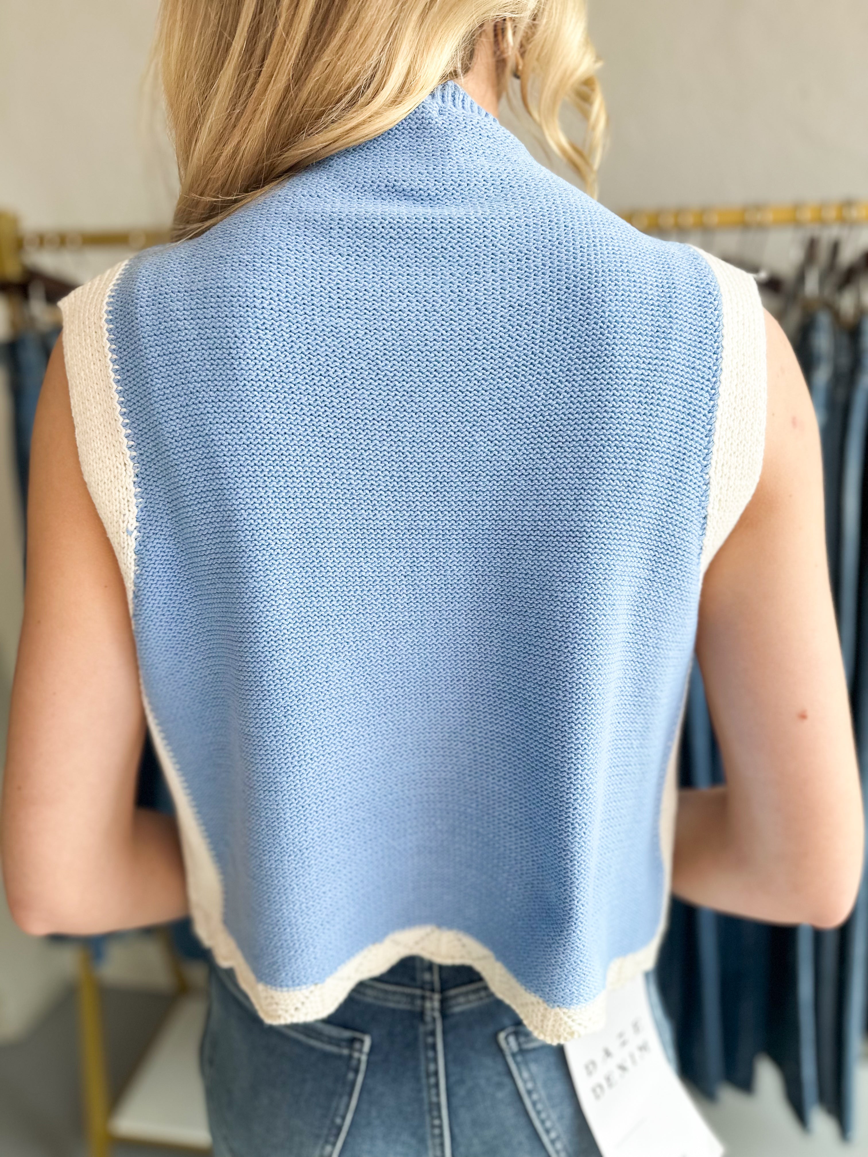 Cable Trim Knit Vest