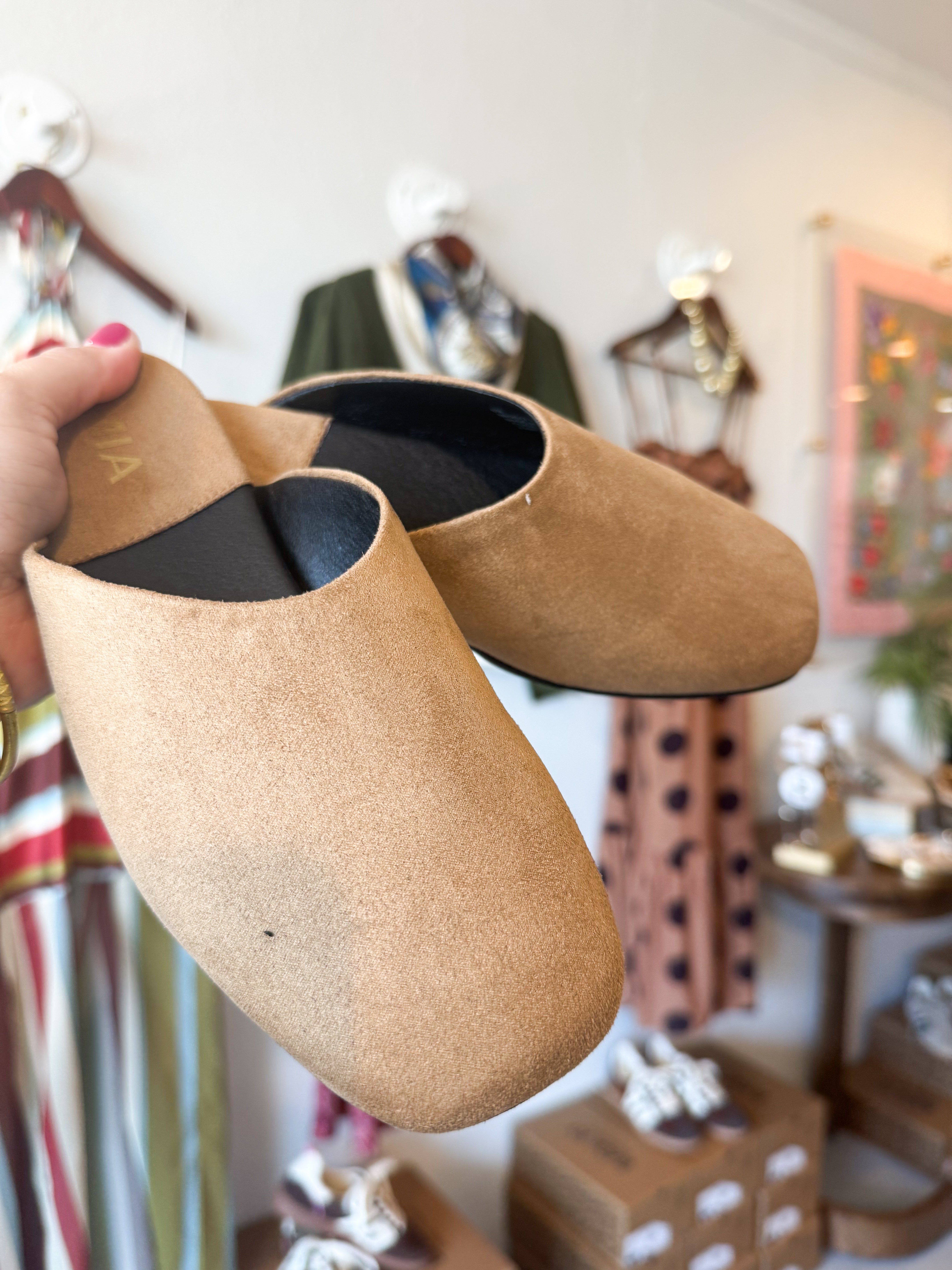 Mia Ziva Tan Flat