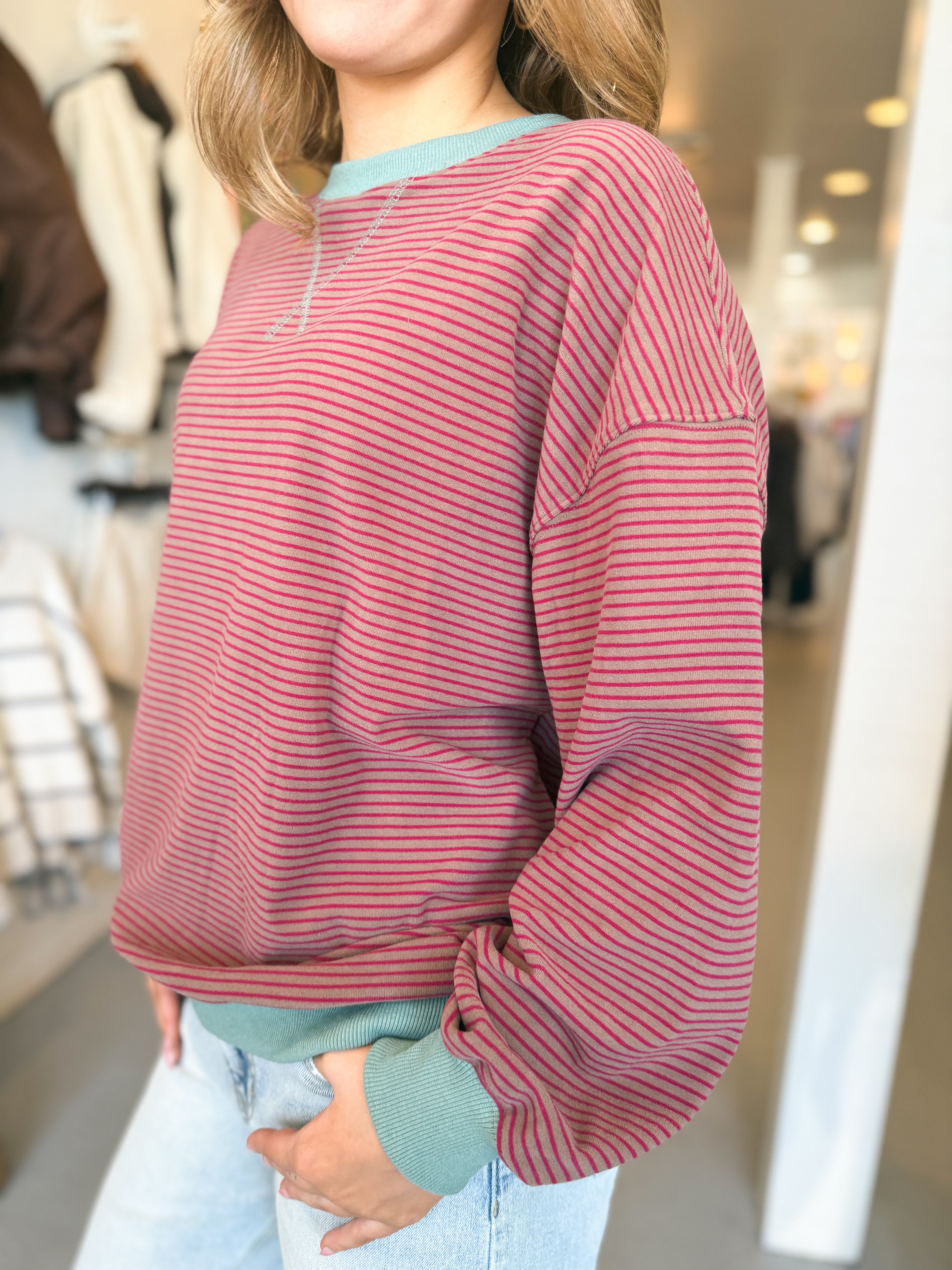 Round Neck Stripe Sweatshirt