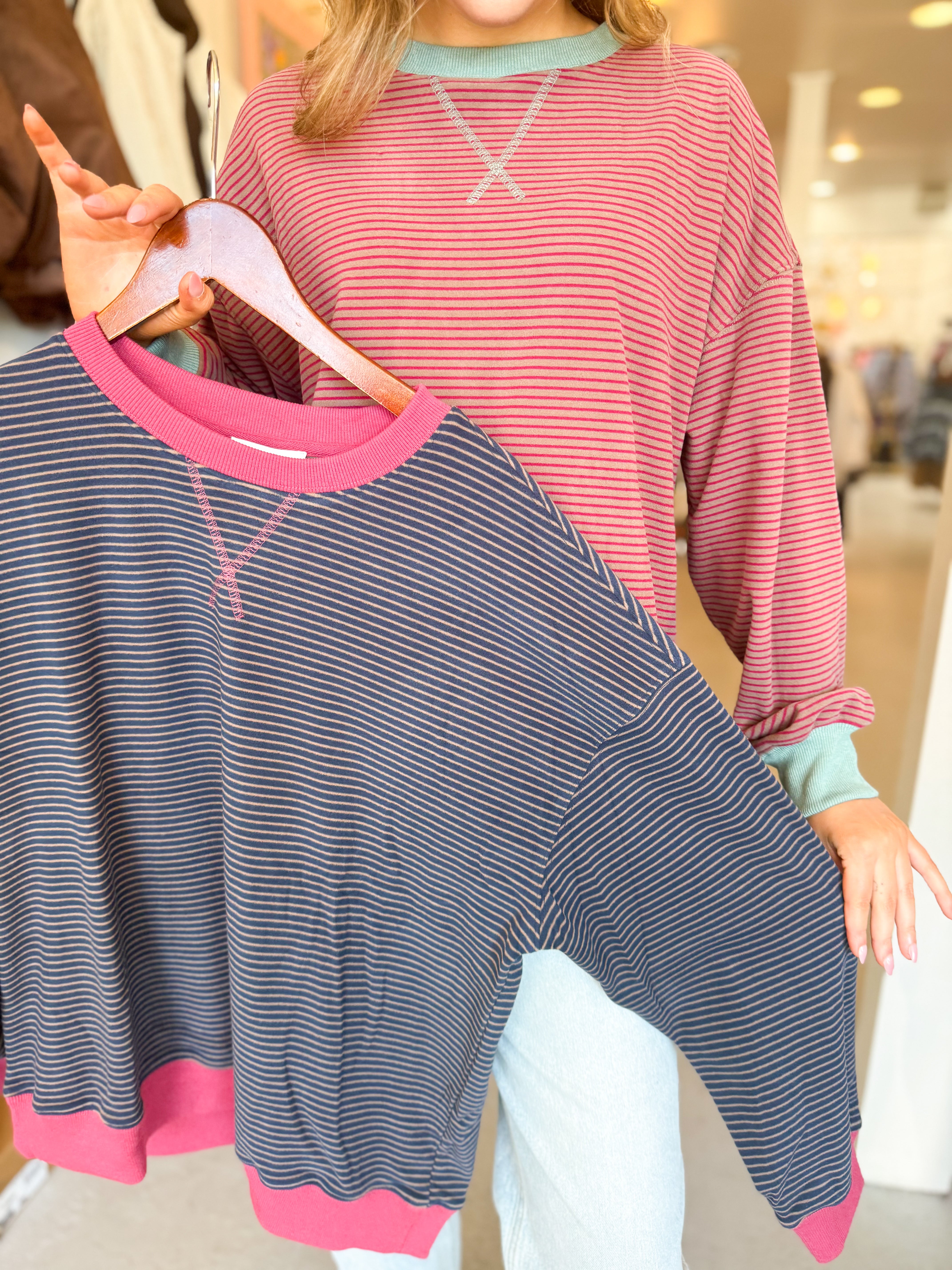 Round Neck Stripe Sweatshirt